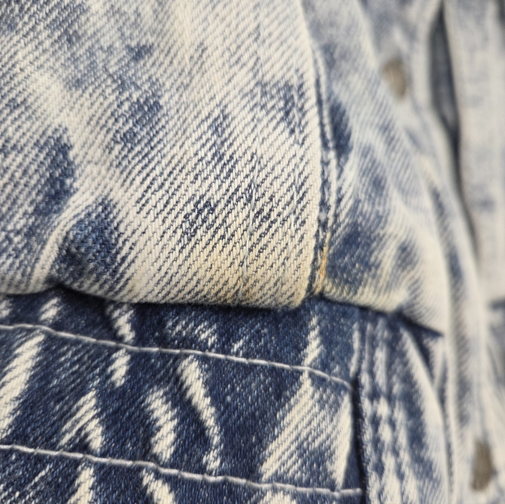 Izzi Acid Wash Jacket with Sherpa Lining - Picture 11 of 11